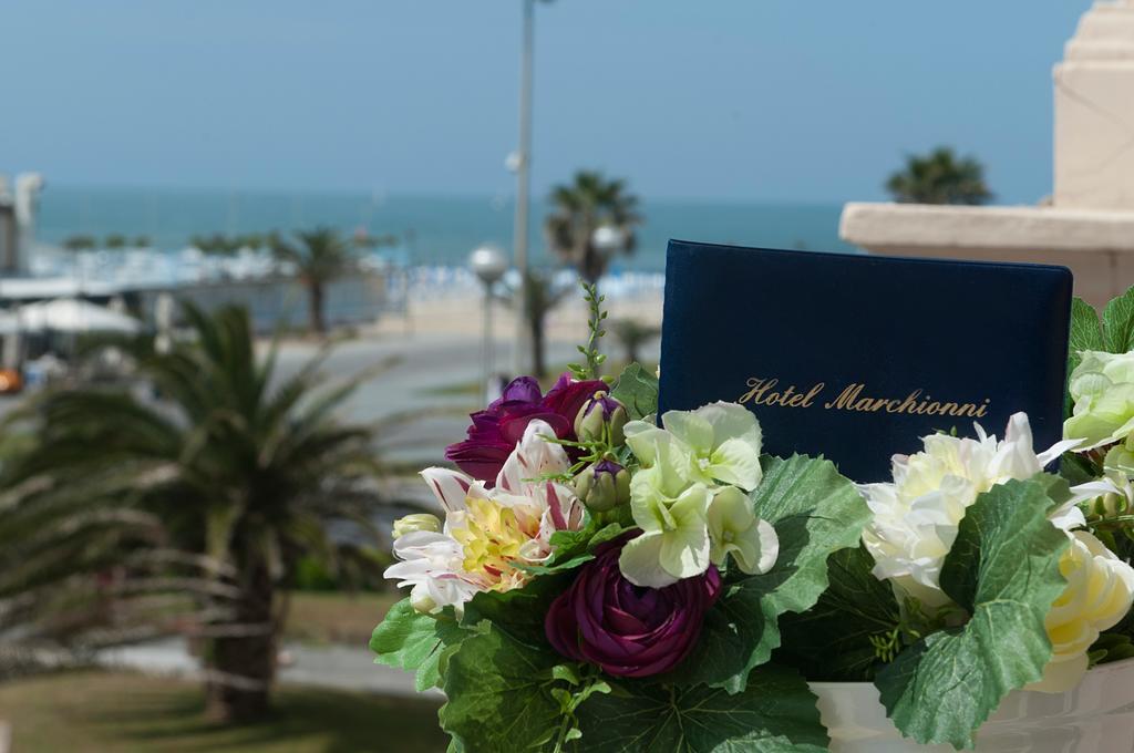 Hotel Marchionni Dal 1923 Viareggio Luaran gambar