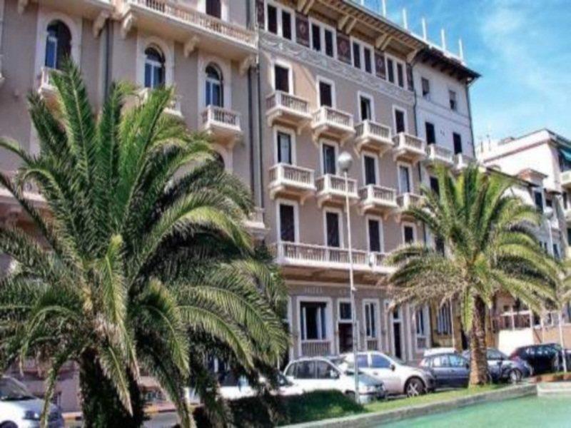 Hotel Marchionni Dal 1923 Viareggio Luaran gambar